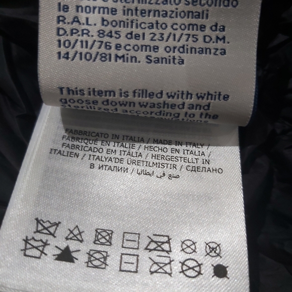 Moncler Lightweight Down Jacket - Picture 8 of 11